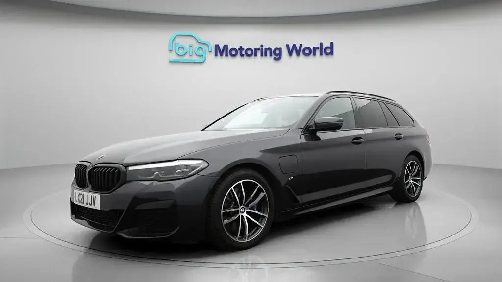 Used BMW 530e M Sport 292 HP (214 kW) 2021 Grey Estate