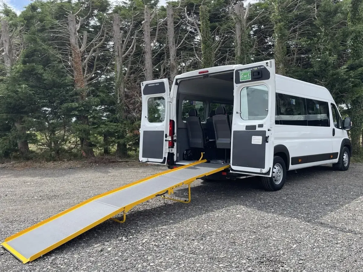 Usado Peugeot Boxer 2021 Blanco Van