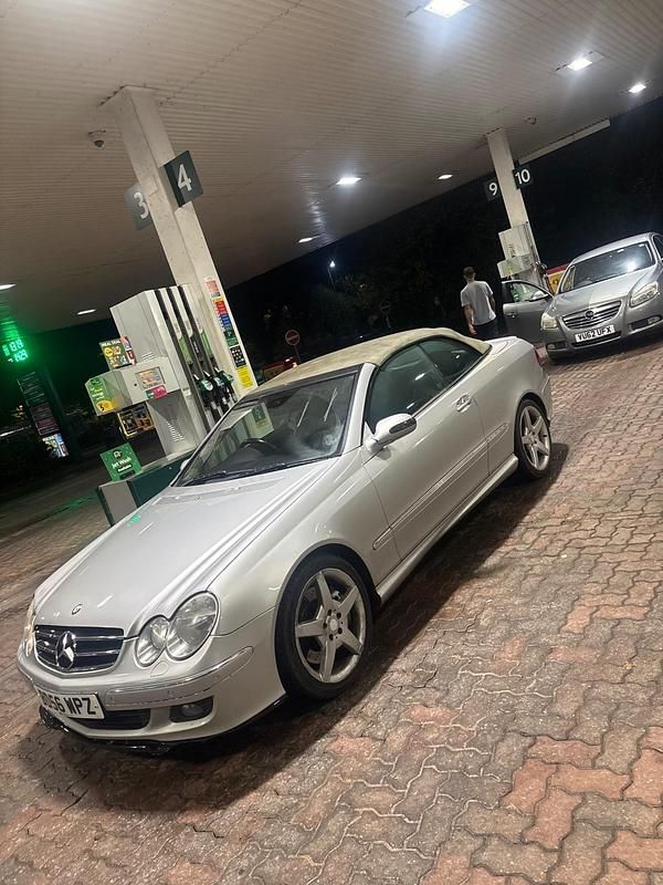 Silver Used 2007 Mercedes CLK350 Cabriolet | £1,999 (Fair price) - Image 1/2