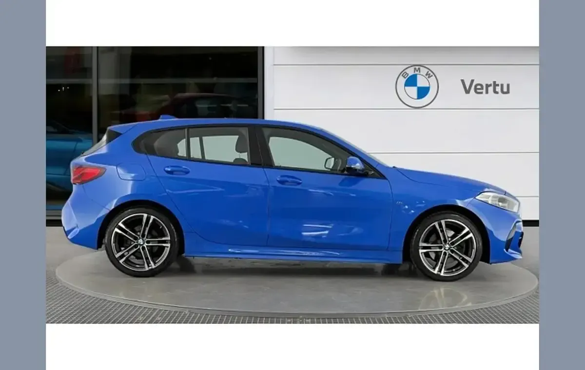 Used BMW 118 M Sport 136 HP (100 kW) 2023 Blue Hatchback