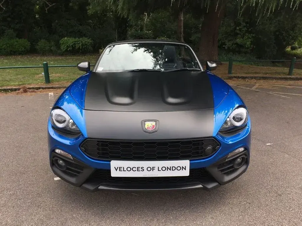 Used Abarth 124 Spider 170 HP (125 kW) 2018 Blue Cabriolet