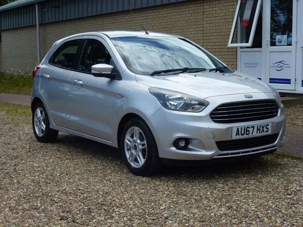 Used Ford Ka Plus Zetec 70 HP (51 kW) 2017 Silver Hatchback