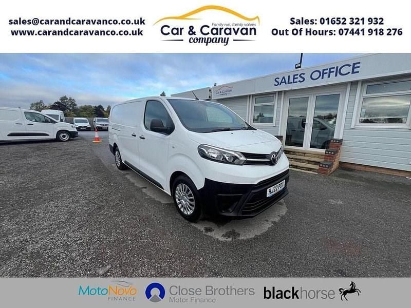 White Used 2022 Toyota Proace Van | £11,980 (Good price) - Image 1/4
