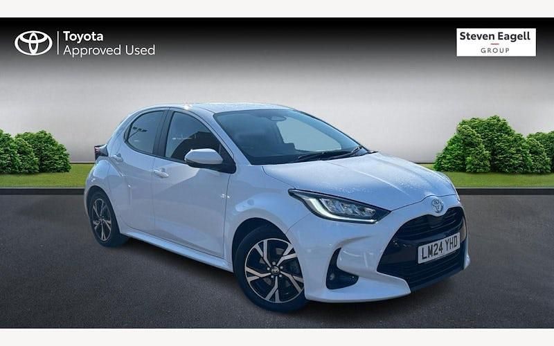 Used Toyota Yaris Hybrid Design 116 HP (85 kW) 2026 Hatchback