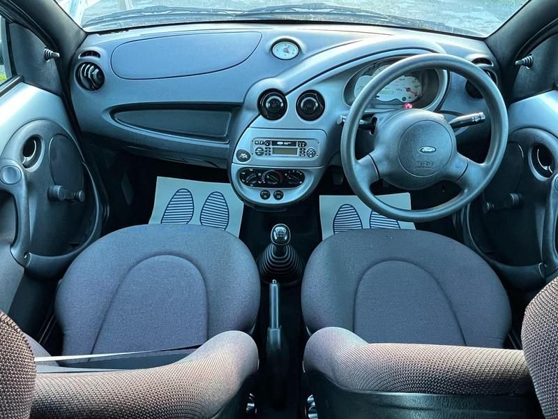 Używany Ford Ka Studio 2008 Srebrny Hatchback