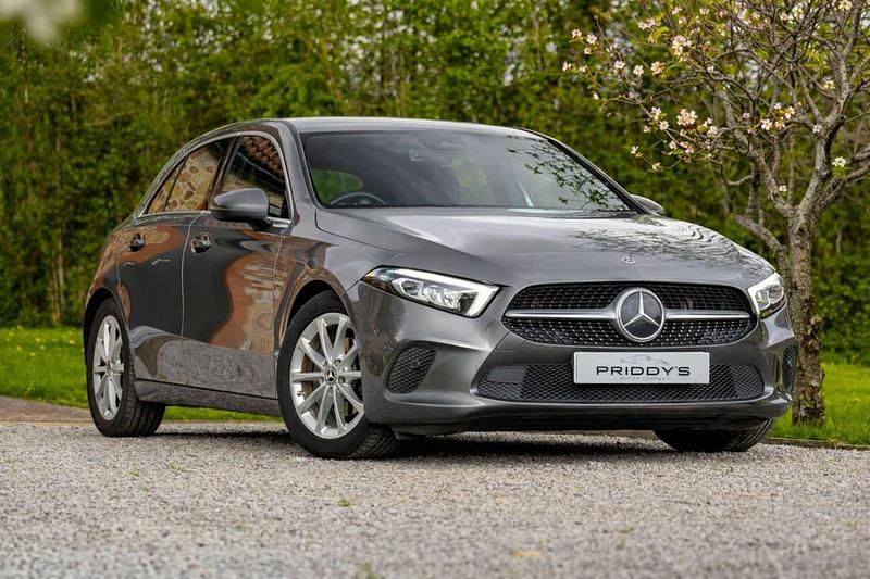 Used Mercedes A180 Executive 116 HP (85 kW) 2018 Grey Hatchback