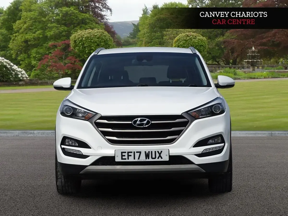 Used Hyundai Tucson SE 177 HP (130 kW) 2017 White SUV