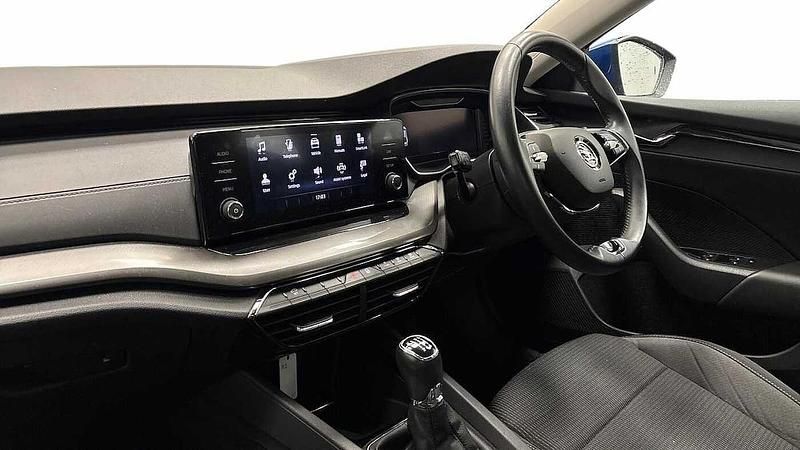 Used Skoda Octavia SE First Edition 81 HP (59 kW) 2020 Race blue metallic Hatchback