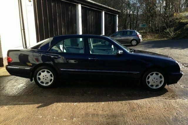 Begagnad Mercedes E200 Elegance 2001 Sedan