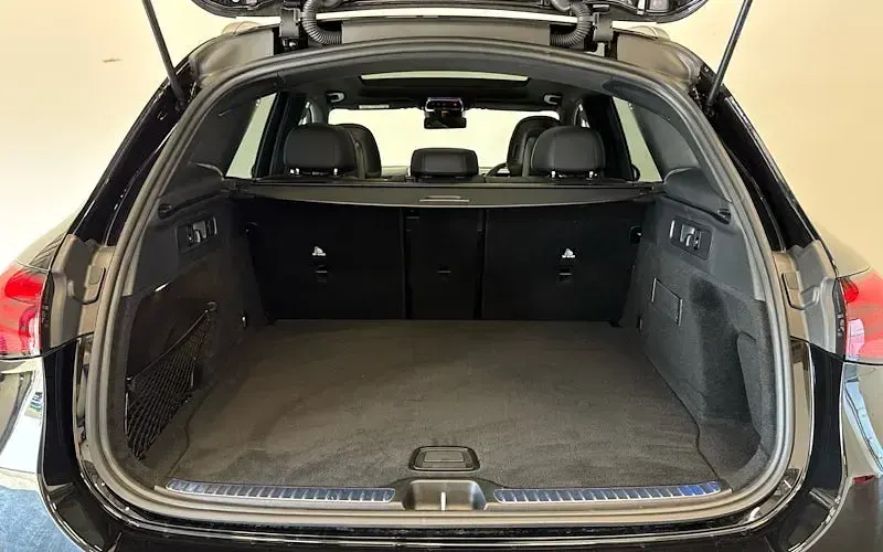 Used Mercedes GLC300 AMG Line Premium Plus 269 HP (197 kW) 2026 Black SUV