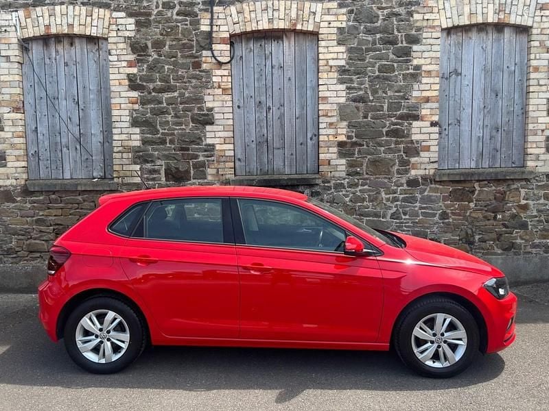 Used VW Polo SE 95 HP (69 kW) 2019 Red Hatchback