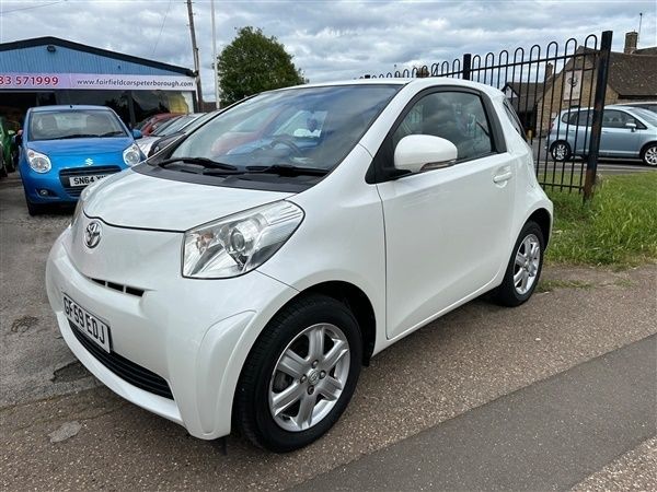 White Used 2009 Toyota iQ Hatchback | £4,795 (A bit pricey) - Image 1/1