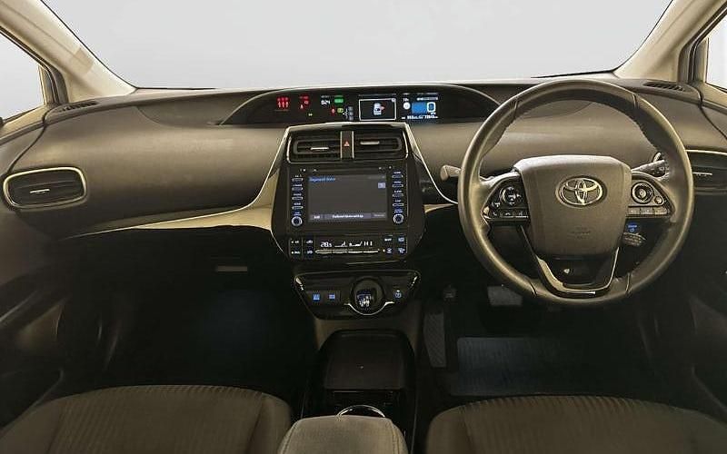 Used Toyota Prius Active 122 HP (89 kW) 2021 Blue Hatchback