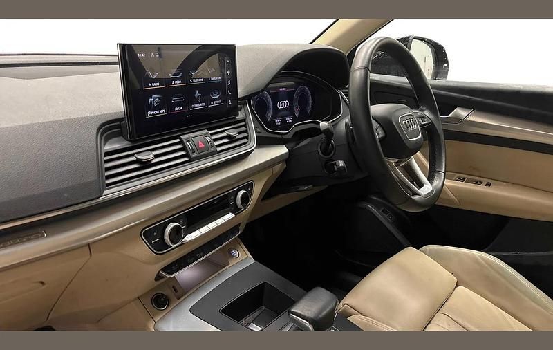 Used Audi Q5 Sportback Sport 261 HP (191 kW) 2023 Black SUV