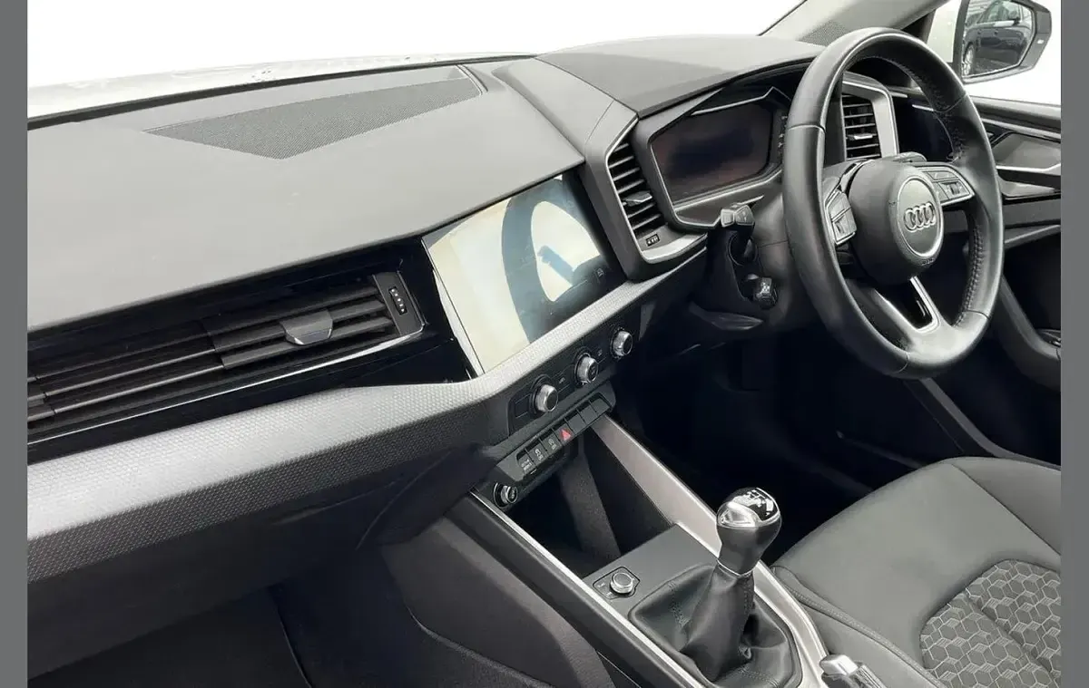 Used Audi A1 Sport 113 HP (83 kW) 2019 White SUV