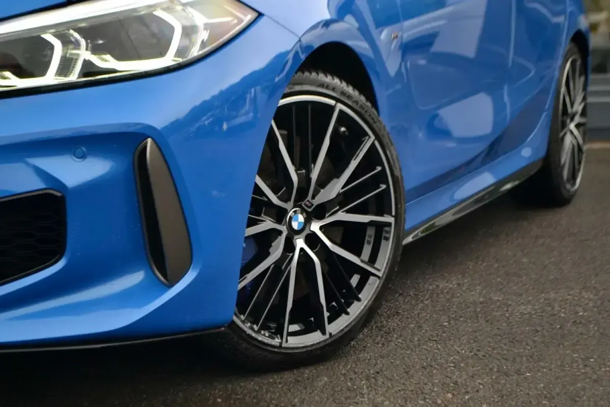 Used BMW M135 Luxury Line 306 HP (225 kW) 2023 Blue Hatchback