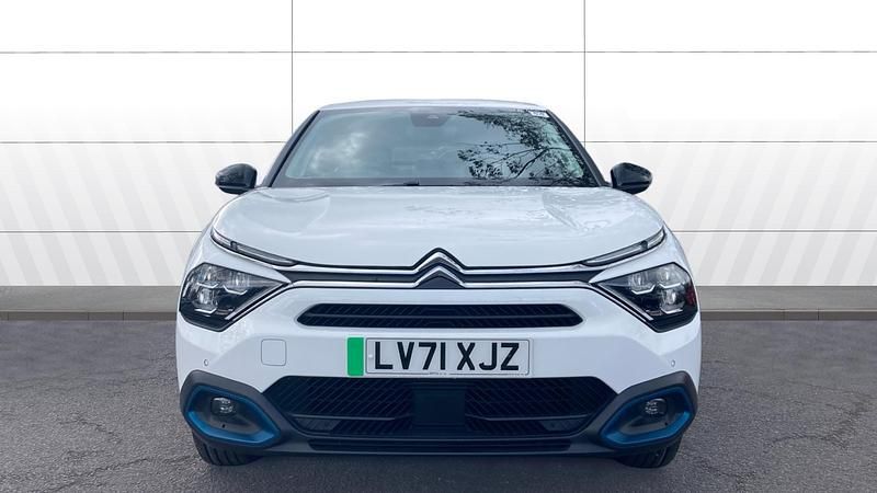 Used Citroën e-C4 Shine 100 kW (136 HP) 2021 White Hatchback