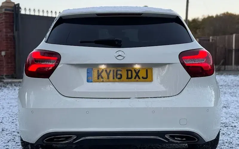 Usado Mercedes A200 Premium 136 CV (100 kW) 2016 Blanco Utilitario