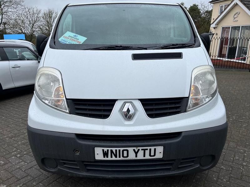 Used Renault Trafic 115 HP (84 kW) 2010 White MPV