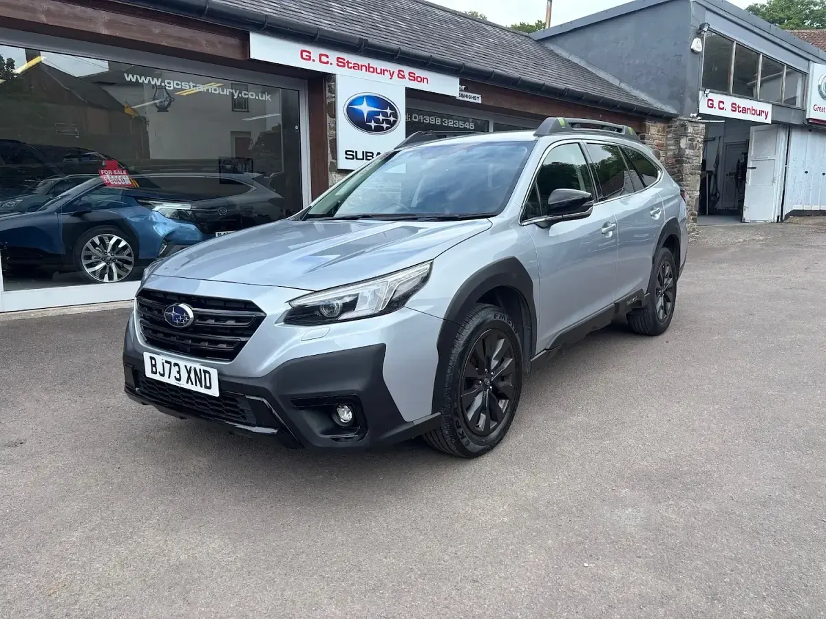 Used Subaru Outback 166 HP (122 kW) 2023 Silver Estate