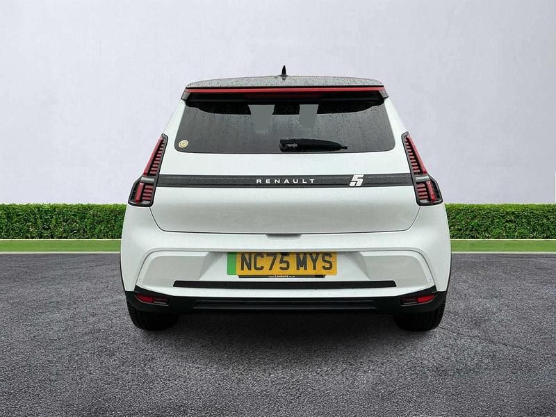 New Renault R5 Urban 89 kW (122 HP) 2026 Arc wht blk+rd Hatchback