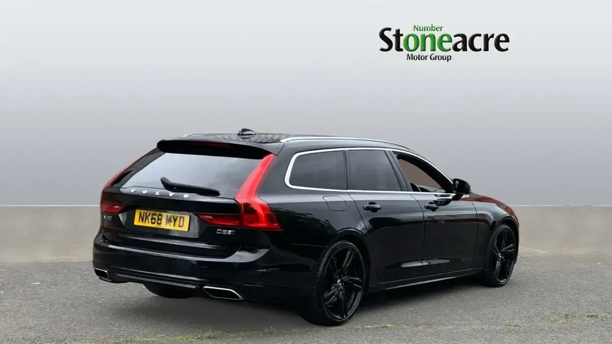 Used Volvo V90 R-Design 232 HP (170 kW) 2018 Black Estate