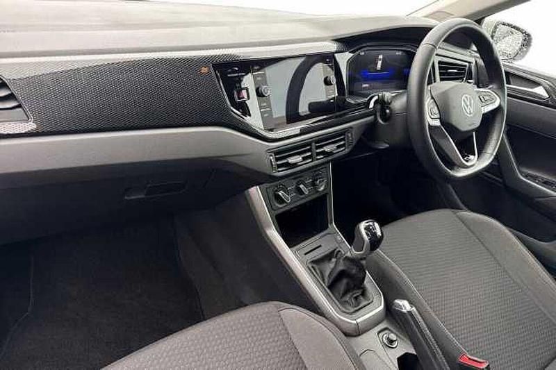 Used VW Polo Life 80 HP (58 kW) 2023 Grey Hatchback