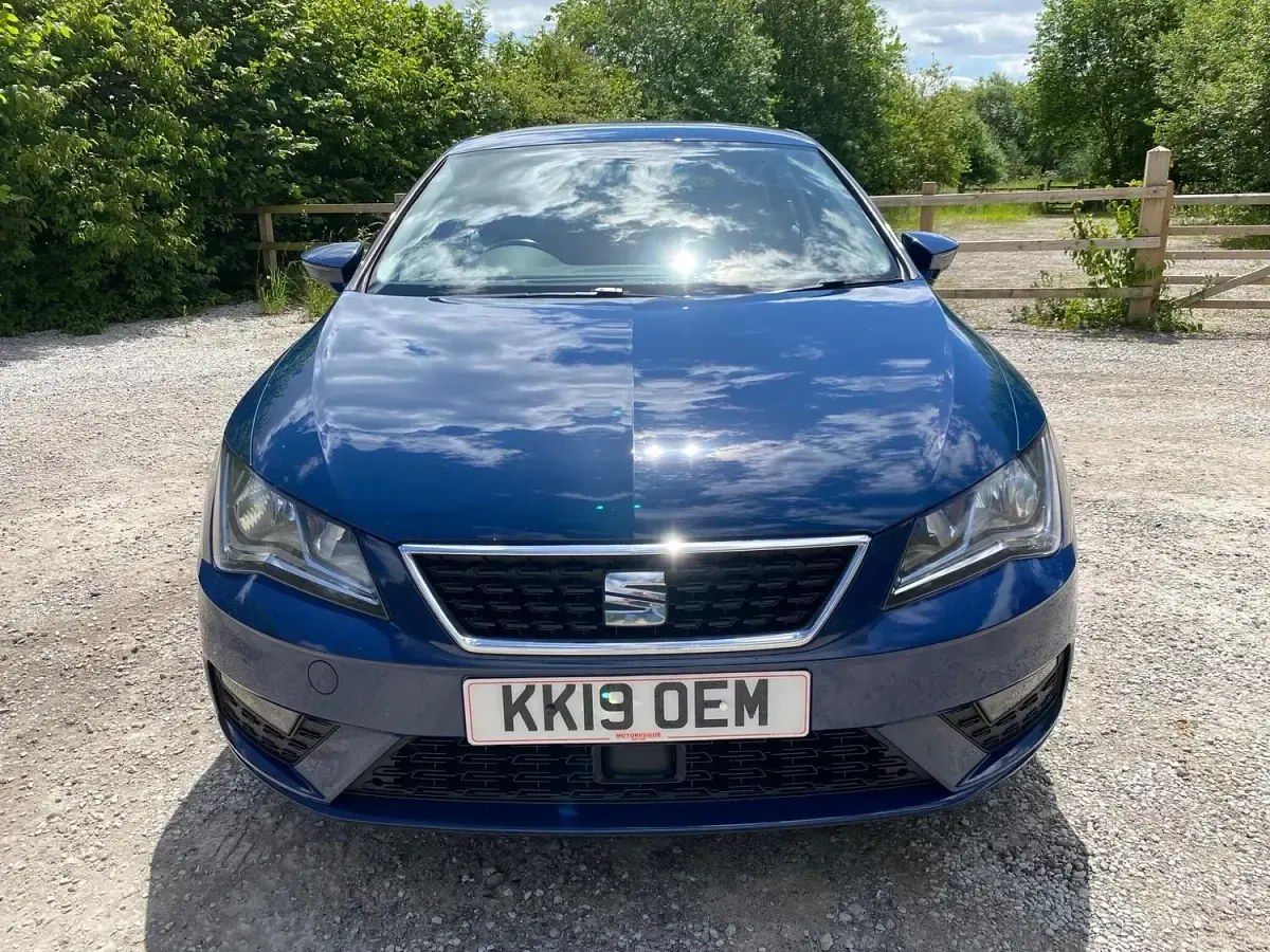 Used Seat Leon SE 115 HP (84 kW) 2019 Blue Hatchback