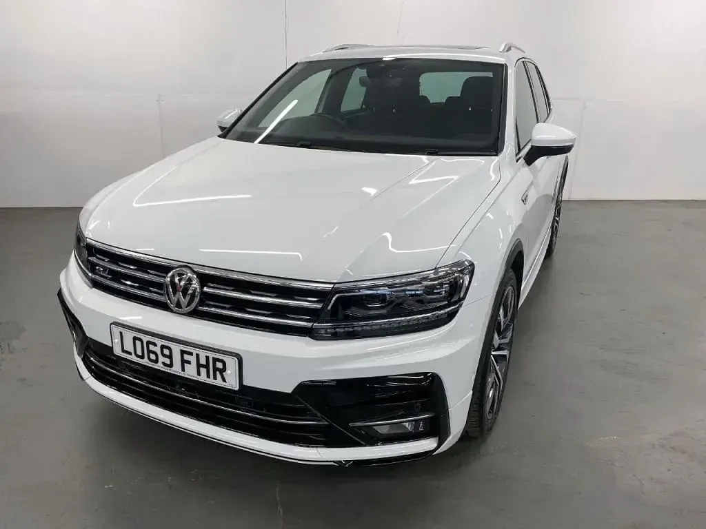 Used VW Tiguan R-line 150 HP (110 kW) 2020 White SUV