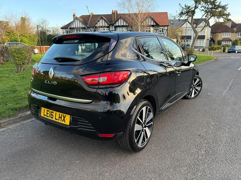 Used Renault Clio IV Dynamique 2016 Black Hatchback