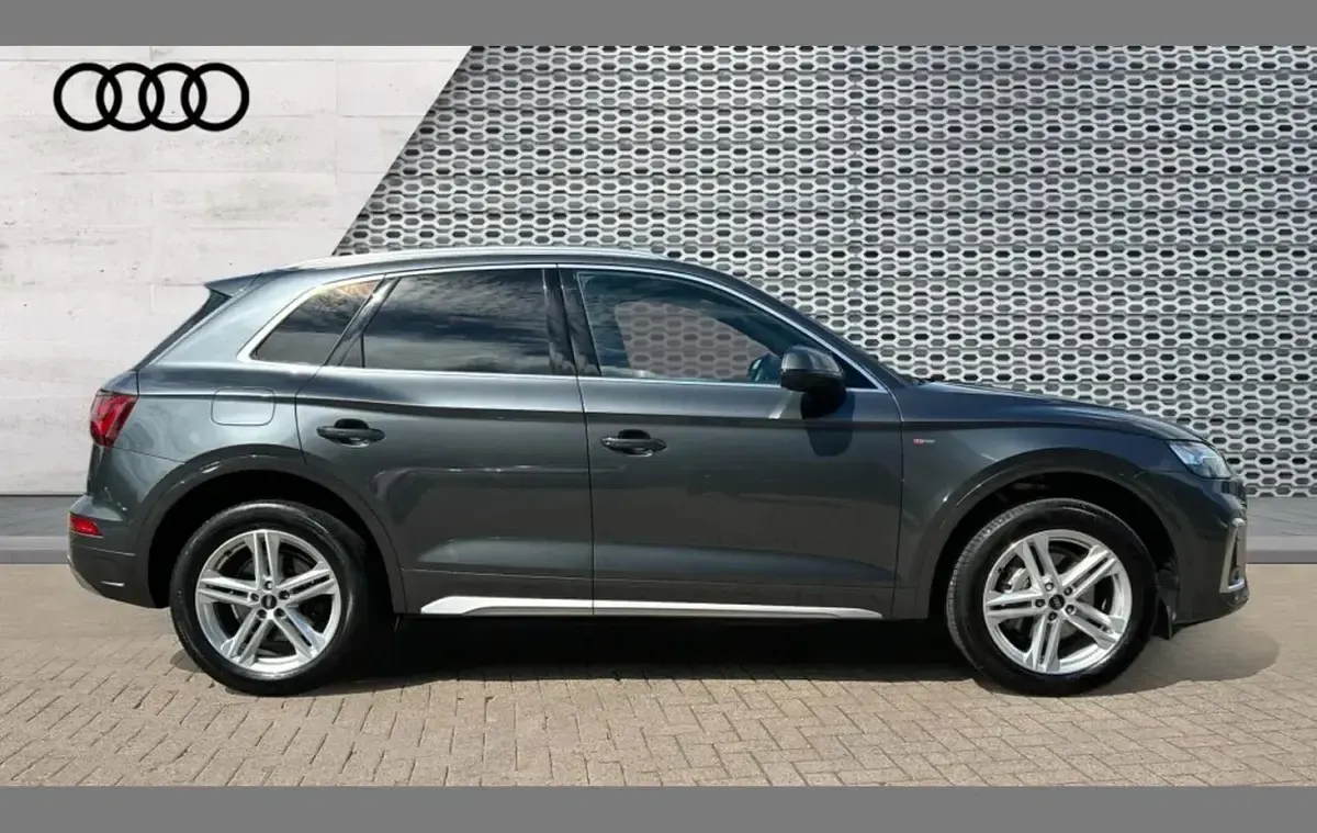 Used Audi Q5 S-Line 204 HP (150 kW) 2023 Grey SUV