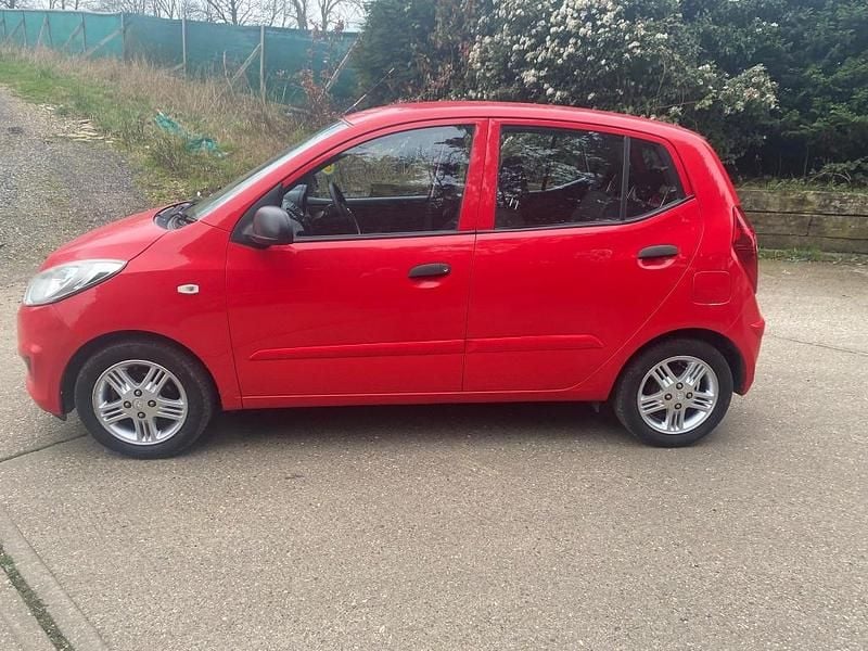 Gebraucht Hyundai i10 Classic 2013 Rot Kleinwagen