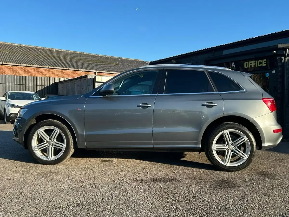 Used Audi Q5 S-line plus 167 HP (122 kW) 2012 Grey SUV