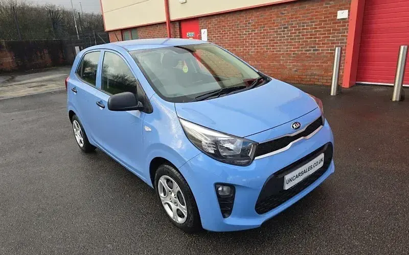 Second-hand Kia Picanto 67 CP (49 kW) 2019 Albastru Hatchback