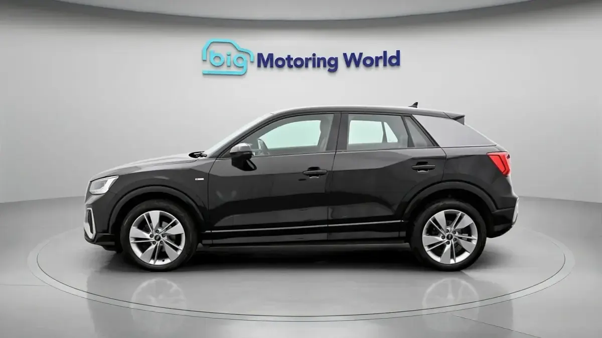 Used Audi Q2 S-Line 150 HP (110 kW) 2023 Black SUV