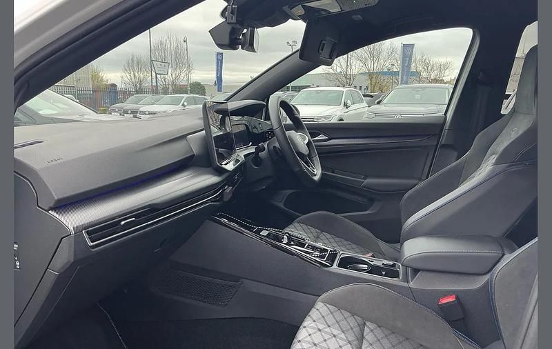 Used VW Golf VIII Black Edition 147 HP (108 kW) 2026 White Hatchback