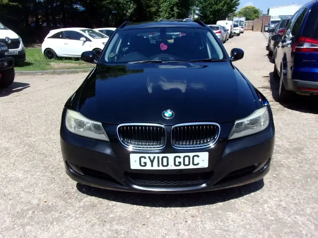 Used BMW 318 2010 Black Estate