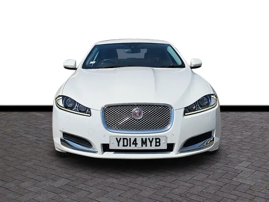 Used Jaguar XF Luxury 163 HP (119 kW) 2014 White Sedan