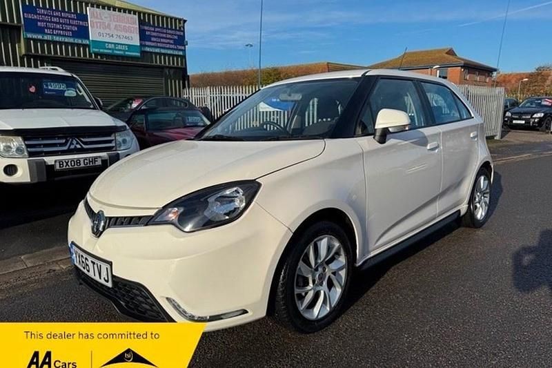 White Used 2016 MG MG3 Hatchback | £3,995 (Fair price) - Image 1/1