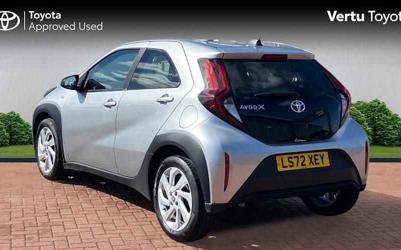 Used Toyota Aygo X PURE 72 HP (52 kW) 2025 SUV