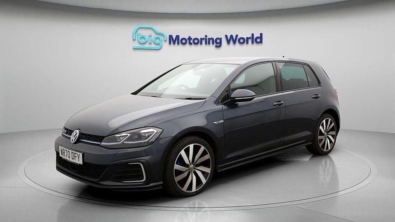 Used VW Golf VIII Advance 201 HP (147 kW) 2020