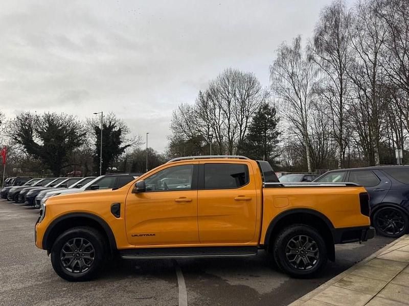Used Ford Ranger Wildtrack 240 HP (176 kW) 2023 Orange Pickup