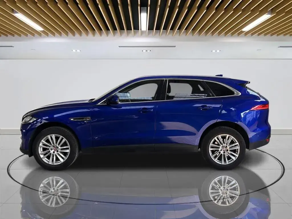 Used Jaguar F-Pace Portfolio 180 HP (132 kW) 2018 Blue SUV
