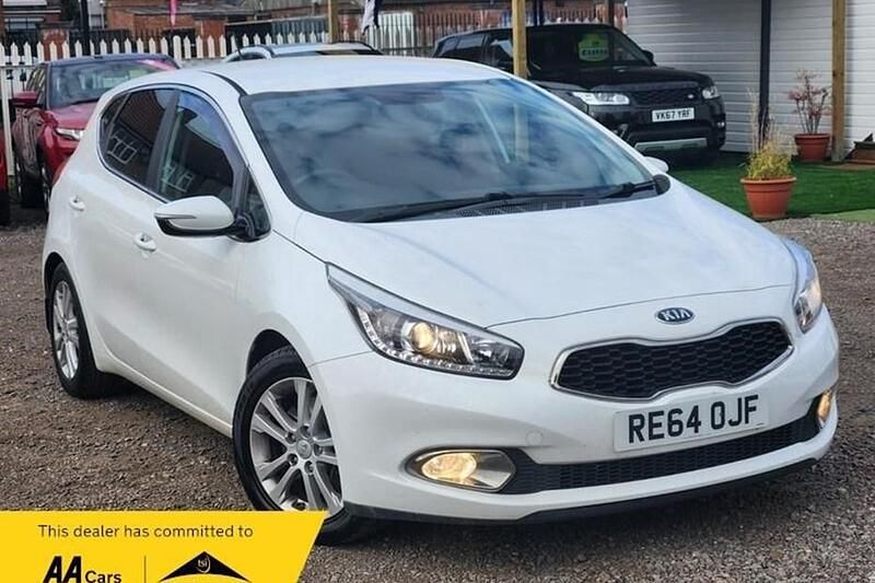 White Used 2015 Kia Ceed 2 Hatchback | £2,250 (Super price) - Image 1/1