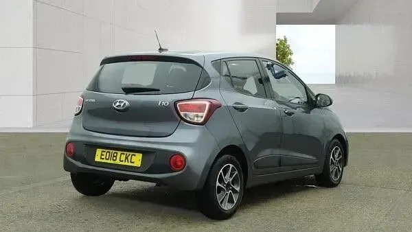 Used Hyundai i10 Premium 67 HP (49 kW) 2018 Grey Hatchback