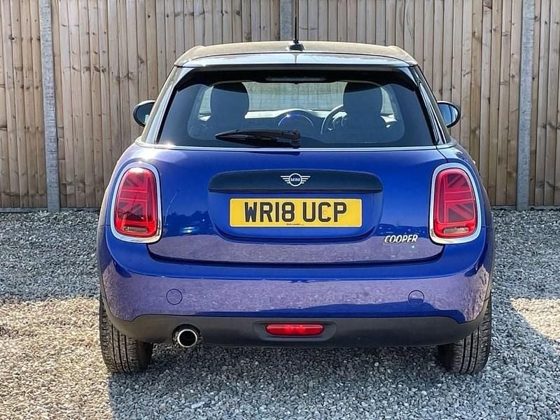 Used Mini Cooper Hatch 136 HP (100 kW) 2018 Blue Hatchback