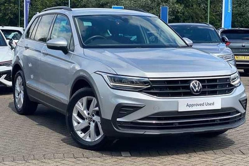 Used 2022 VW Tiguan Life SUV | £20,250 (Super price) - Image 1/4