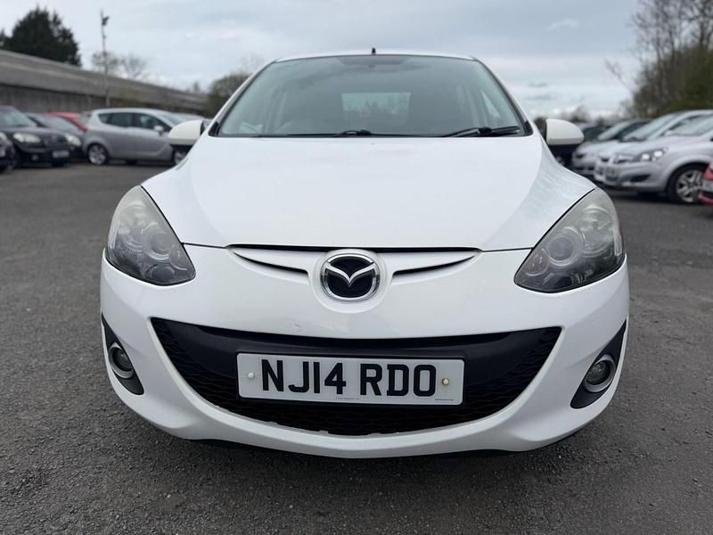 Used Mazda 2 2014 White Hatchback