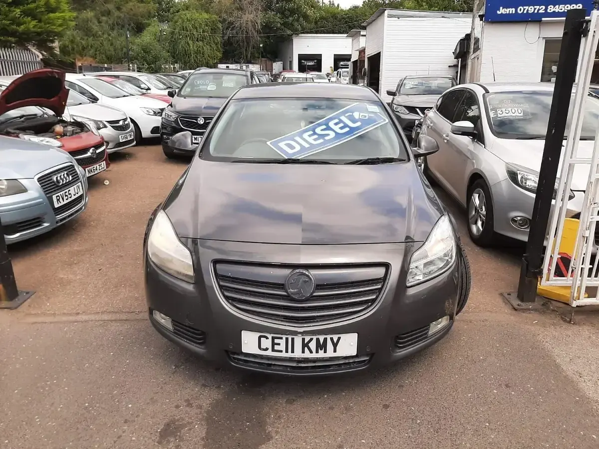 Used Vauxhall Insignia SRi 2011 Grey Hatchback
