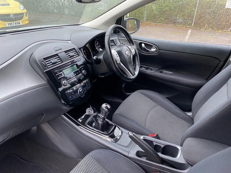 Used Nissan Pulsar Acenta 110 HP (80 kW) 2017 Silver Hatchback